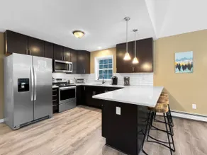 Agréable maison adaptée aux familles avec terrasse, jacuzzi et barbecue | Vue montagne | Idéale pour le télétravail - Image 2