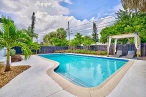 Santorini House - 3 Bed 2 Bath in Wilton Manors - Walking Distance to Wilton Drive - Image 3