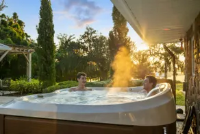 Lake Retreat | Wellness & Spa | Kayaks | Sunrises - Image 4