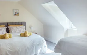 Abbotshill, Dalvey Estate -  a rural that sleeps 8 guests  in 3 bedrooms - Image 3