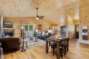 Upscale cabin | stunning views, Built 2022 | VV - Image 4
