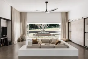 Amileka - luxury 25 acre estate with pool - Image 4