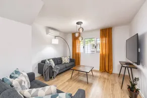 TH - Duplex Tendal - Spacious and renovated townhouse - Image 2
