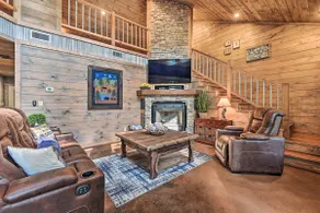 Luxe Broken Bow Cabin w/ Tesla Charging Station - Image 2