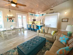 Coastal Chic with Premium Internet at Studio 589! - Image 2