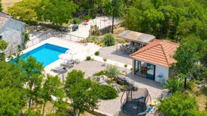 Villa Lugareva with 52 sqm private pool, 4 bedrooms, 4 bathrooms, summer kitchen, traditional environment, playground - Image 2