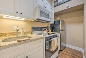 Quaint Apartment in Historic Georgetown! - Image 2