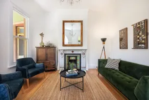 Luxury at Lauralla - An Elegant Victorian Escape - Image 2