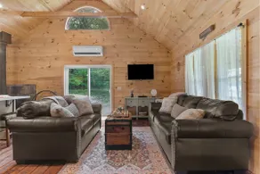 New Cabin w/Hot tub, Fire-pit, near Baseball camps - Image 3