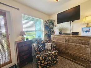 Nature's Landing - A102 Budget Rates Downtown Unit - Image 5