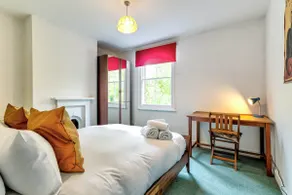 Upper Fisher Row: Charming 3 Bed Victorian Terrace - Image 4
