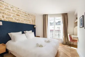 Spacious 2BR/6P | Close to Sacré Coeur | with AC - Image 3