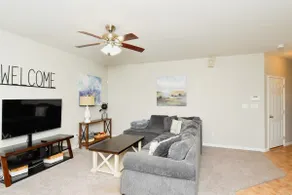 Near WPAFB, Downtown, Game Room, No Airbnb Fees - Image 2