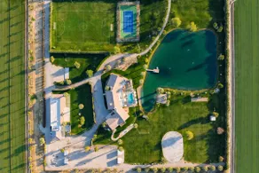 40-Acre Iconic Estate • Sleeps 20 • Private Lake - Image 4