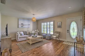 Naples Oasis w/ Screened Pool, Bike to Beach! - Image 5