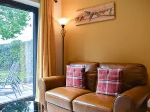 Stone Cottage - Image 3