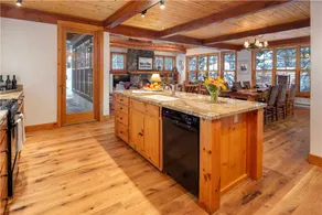 RMR: 5 Schlafzimmer Luxushaus in Teton Village! Gehen Sie zur JHMR Tram + Free Fun! - Image 4