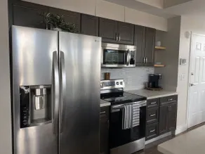 Upscale 2BR/2BATH/Stunning Rooftop lounge! APT 4B - Image 5