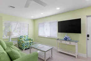 Palm Retreat - 3BR Cottage at the Palmview Inn of Sanibel Island with Bikes - Image 2