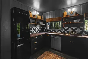 Ursus by Freewyld | Lodge Cabin + Hot Tub - Image 5