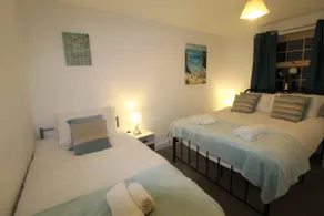 Sutton House - Image 5