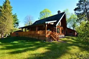 Large Home- Water Toys, Dock, Deck, Game Room - Image 2