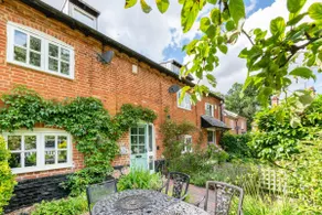 4 Bed in Halesworth oc-5river - Image 2
