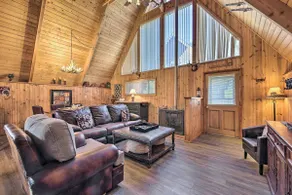 Ski-In/Ski-Out Red River Cabin w/ Mtn Views! - Image 4