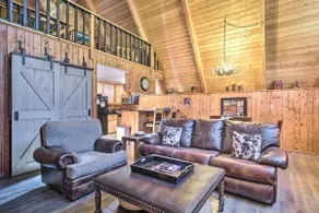 Ski-In/Ski-Out Red River Cabin w/ Mtn Views! - Image 5