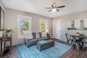 Great Lakes Getaway-Upper Unit, Near Outlet Mall - Image 2