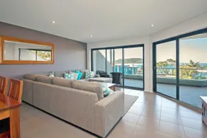 Barefoot Bliss 4, 6-10 Market Street - Surfside Apartments - Image 3
