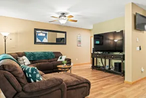Mews Mountain House by Avantstay Walk to Beach, Hot Tub, Game Room - Image 4
