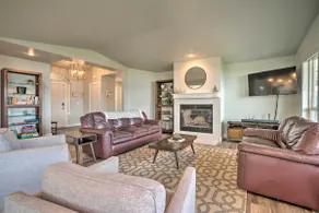 Manson Villa w/ Hot Tub ~ 1 Mi to Wineries! - Image 4