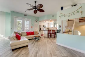 Colorful Townhome, Steps to Clearwater Beach! - Image 5