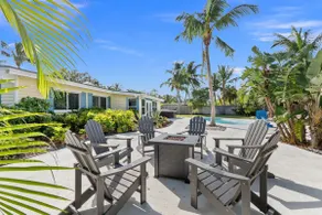 Paradise Palms, Private backyard w/ Pool, Hot tub! - Image 5