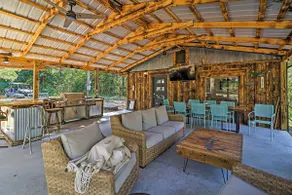 Cozy Cabin w/ Backyard Oasis: 11 Mi to Marina - Image 2