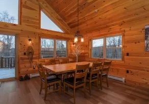 Bubblecuffer Cabin: On shuttle Route w/Hot Tub! - Image 2