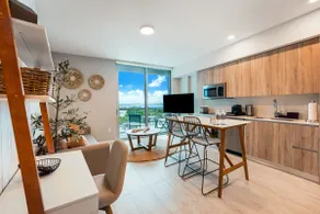 Amazing Bayviews Studio! Perfect Location - Image 5