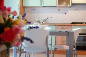 Ferienwohnung „Trilocale Mazzini mit 2 Balkonen“ nahe Meer mit Balkon - Image 4