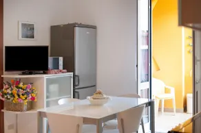 Ferienwohnung „Trilocale Mazzini mit 2 Balkonen“ nahe Meer mit Balkon - Image 5