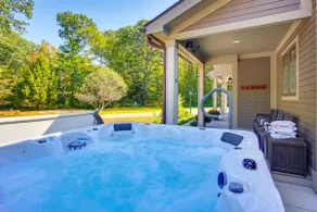 1 Mi to Okemo Mtn Resort: Ludlow Home w/ Hot Tub - Image 2