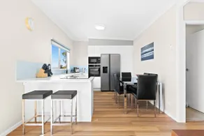 22 Dulling Street Beach House - Image 3