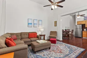 2BD In Heart of Mid CIty | 2 Blocks off Street Car - Image 3