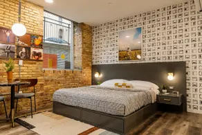 King Bed Suites at The Finnley Hotel - Image 5