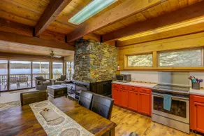 Maison de vacances adaptée aux familles avec jacuzzi, barbecue et terrasse | Vue montagne - Image 5