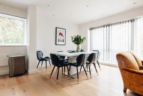 Stunning Modern 2 Bedroom Apartment With Spectacular Views of Bath Skyline - Image 3