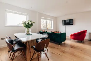 Modern Family Apartment with views of Bath - Image 5