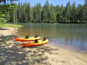 Lakemont Escape! | Hot Tub + Lake Privileges - Image 3