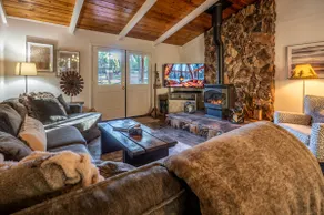 Lakemont Escape! | Hot Tub + Lake Privileges - Image 5