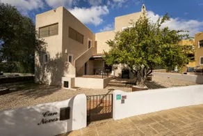 CAN NOVES-Favolosa villa in zona centrale e tranquilla - Image 2
